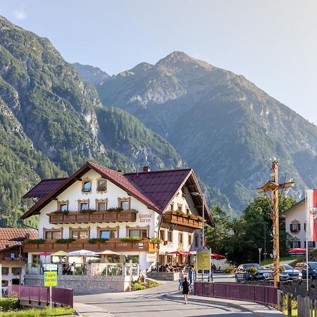 Gasthof Baren Hotel Holzgau Kültér fotó