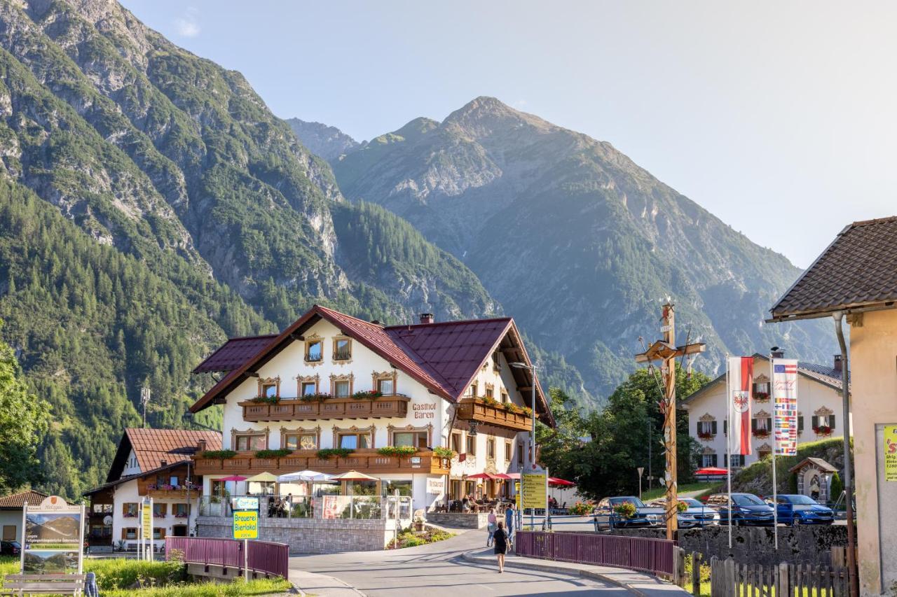 Gasthof Baren Hotel Holzgau Kültér fotó