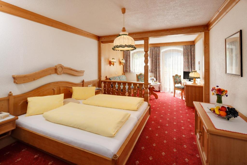 Gasthof Baren Hotel Holzgau Szoba fotó