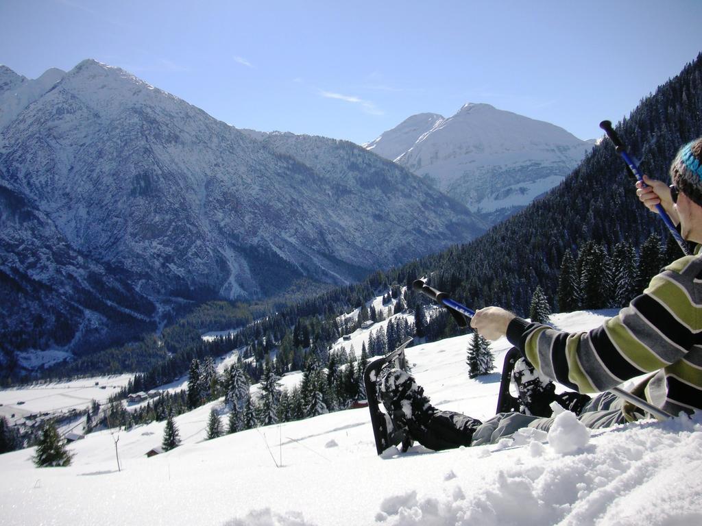 Gasthof Baren Hotel Holzgau Kültér fotó