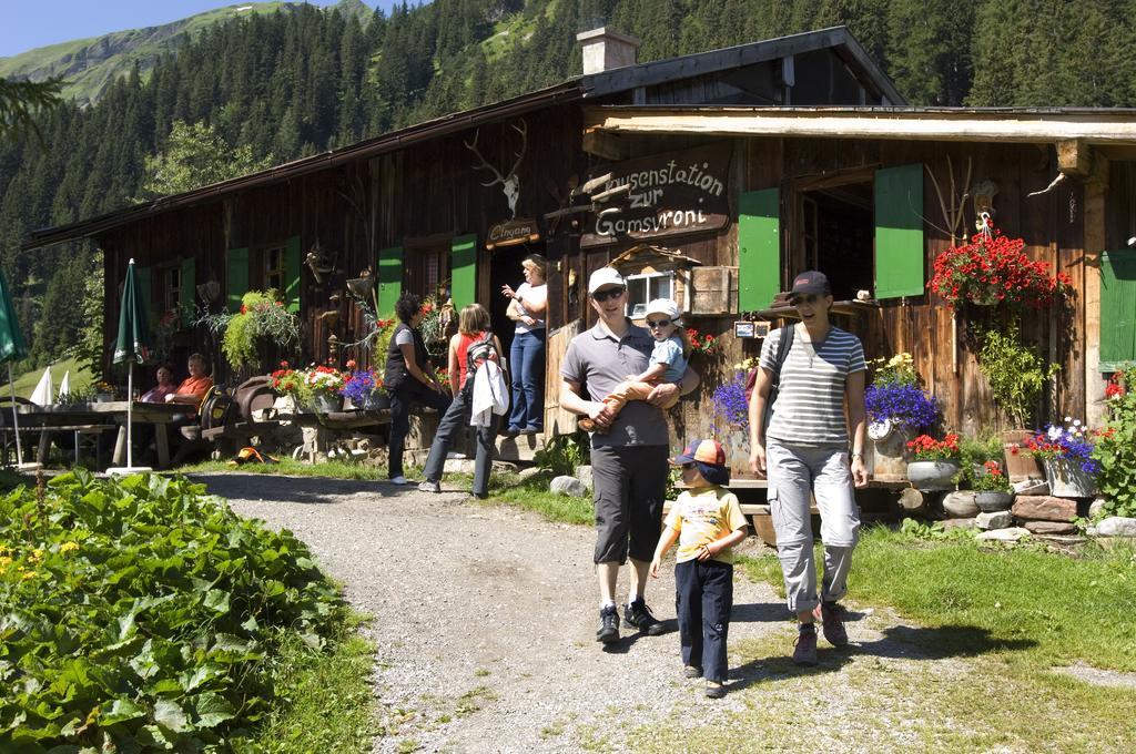 Gasthof Baren Hotel Holzgau Kültér fotó